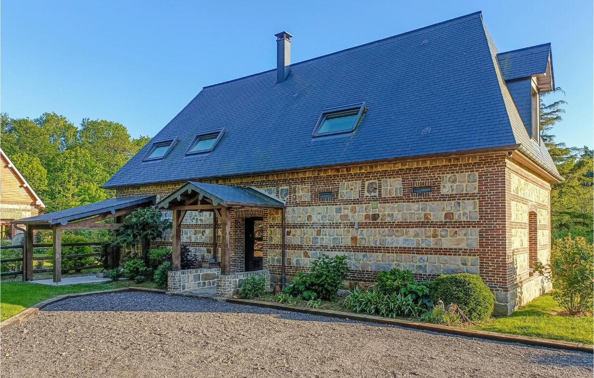 Stunning Home In Paluel With Wifi Exterior photo